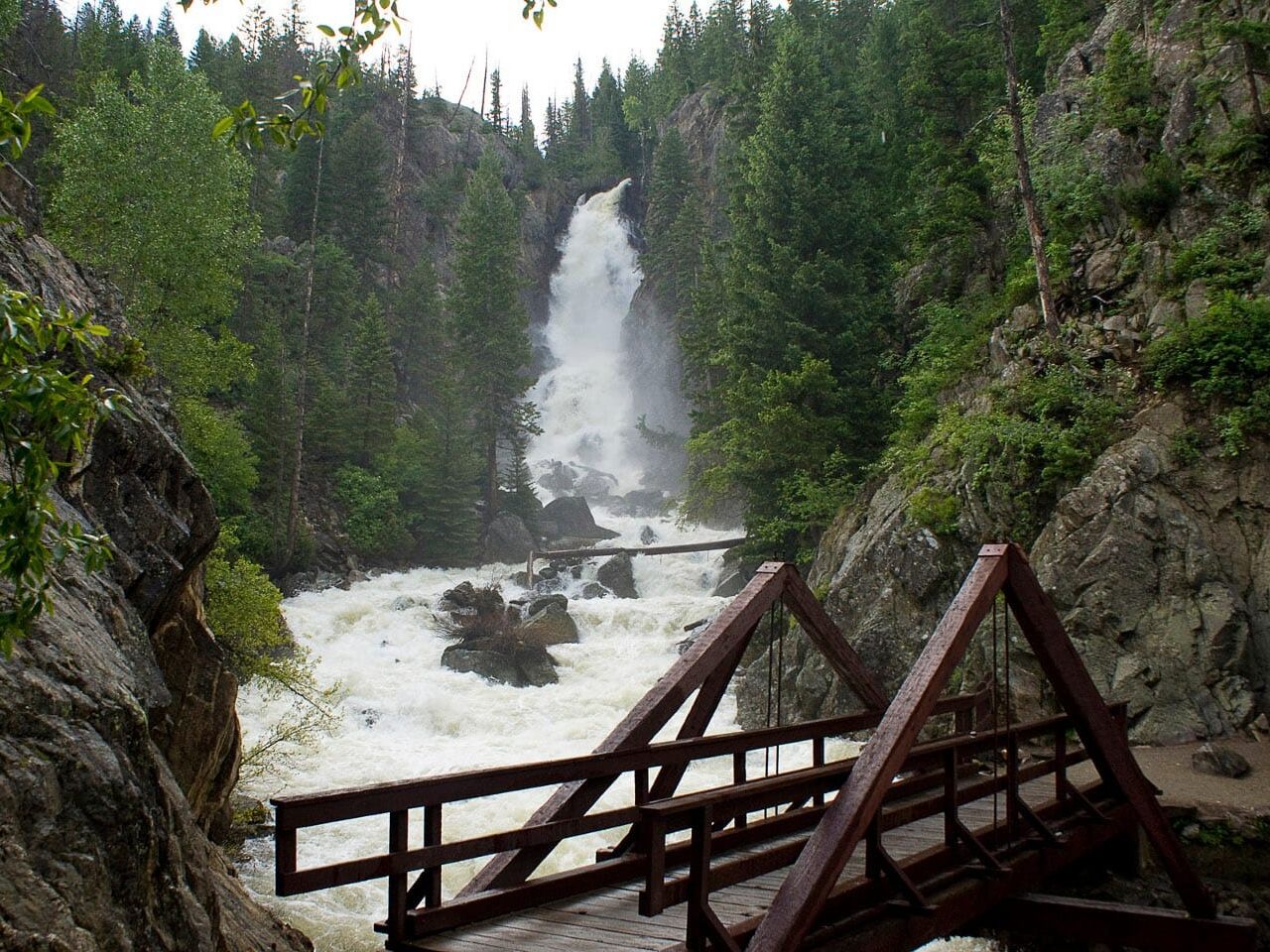 Picture of Hike Fish Creek Falls