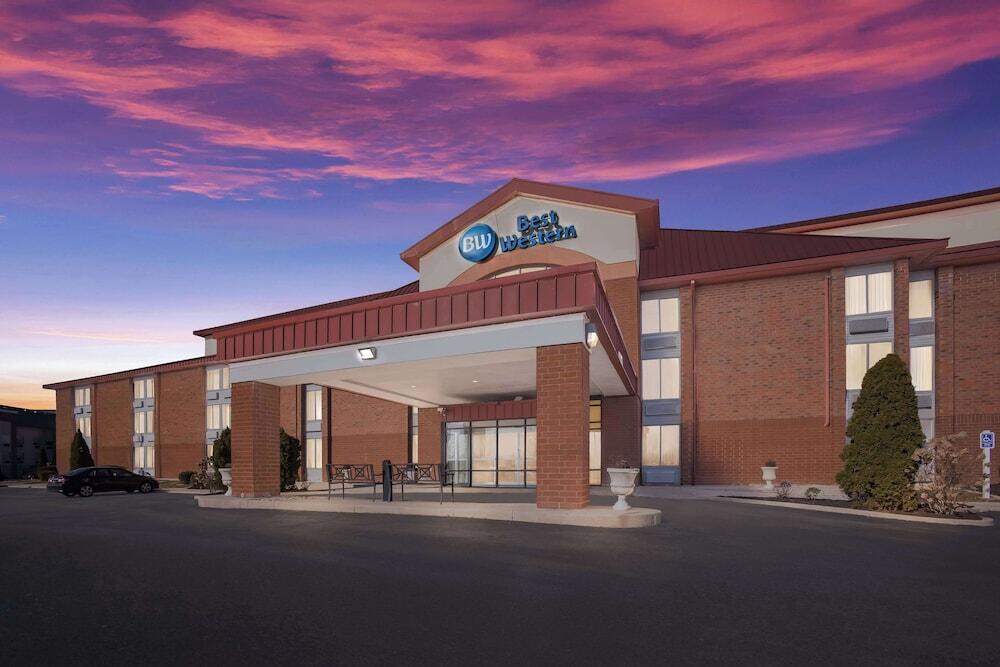 Picture of Best Western Luxbury Inn Fort Wayne