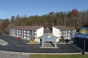 Picture of Days Inn by Wyndham Chattanooga Lookout Mountain West