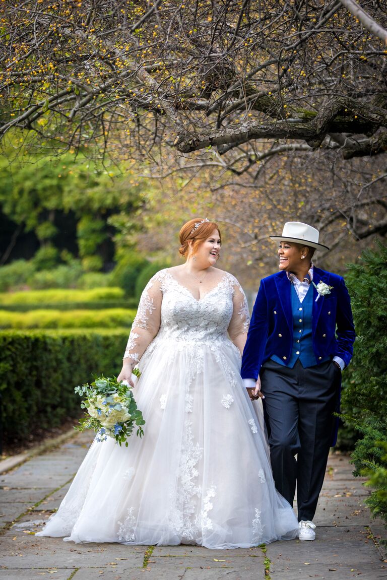 rahne bridget wedding photos outside