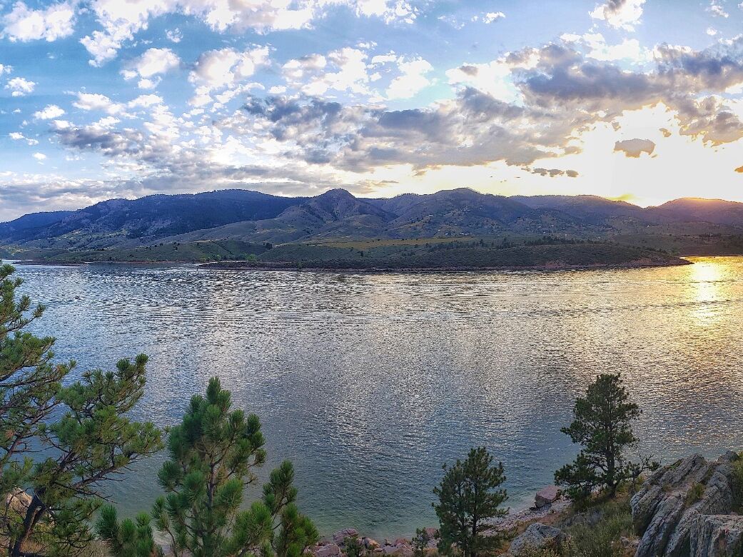 Picture of Horsetooth Reservoir