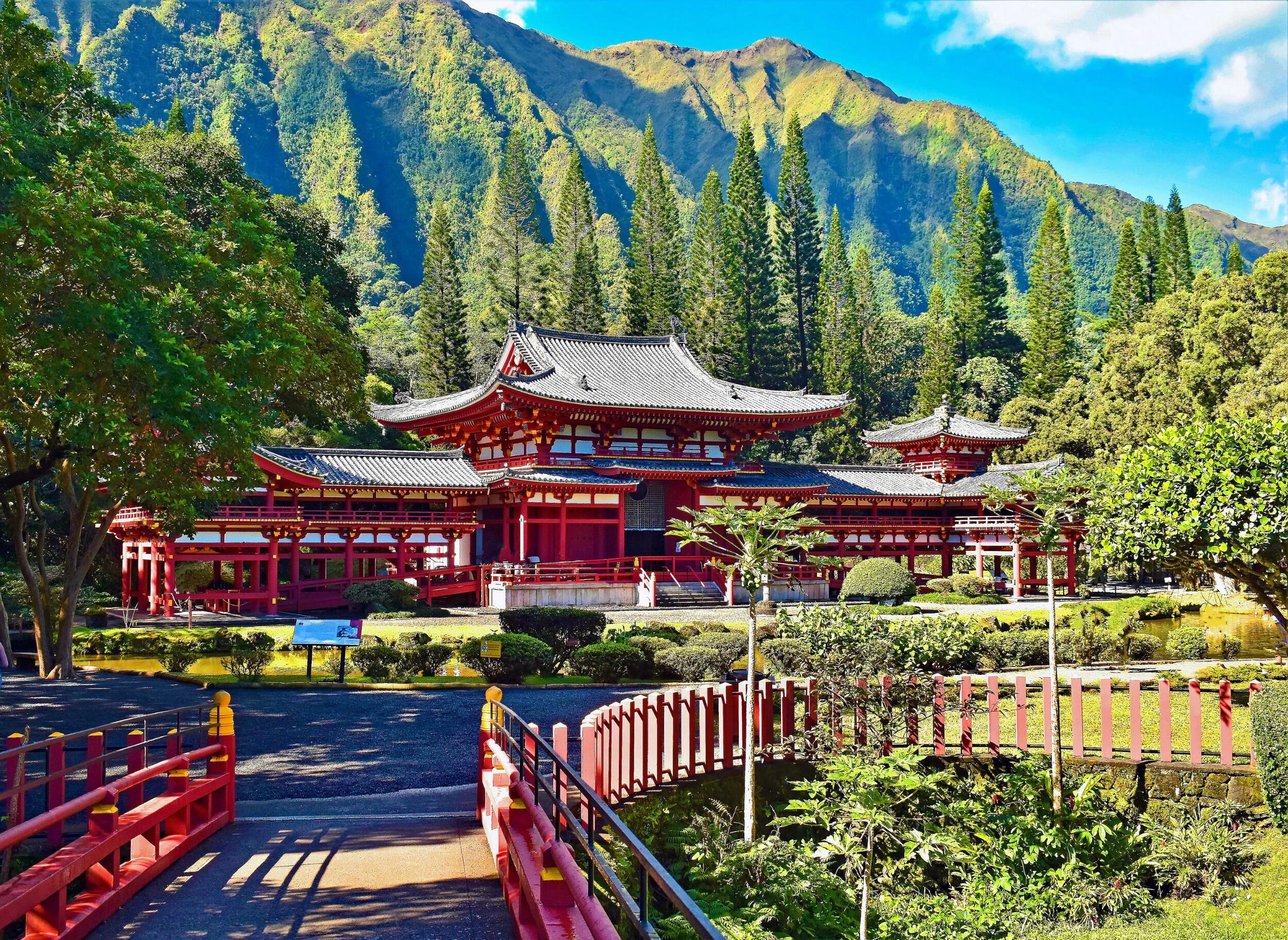 Picture of Byodo-In Temple