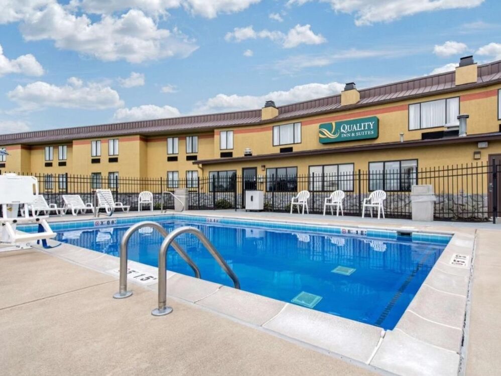 Picture of Quality Inn & Suites Brownsburg - Indianapolis West