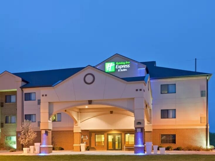 Picture of Holiday Inn Express & Suites Lincoln South, an IHG Hotel