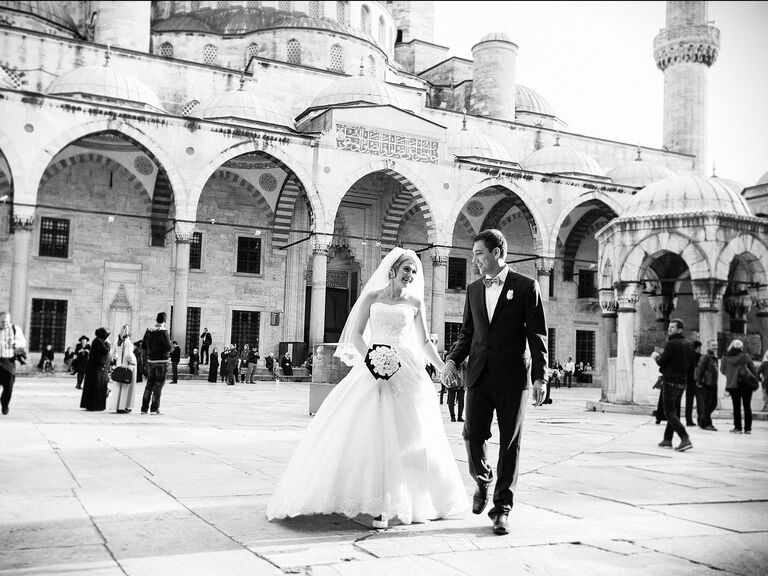 Instanbul, Turkey destination wedding at the Sultan Ahmed Mosque