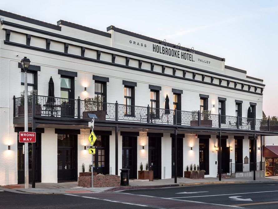 Picture of Holbrooke Hotel