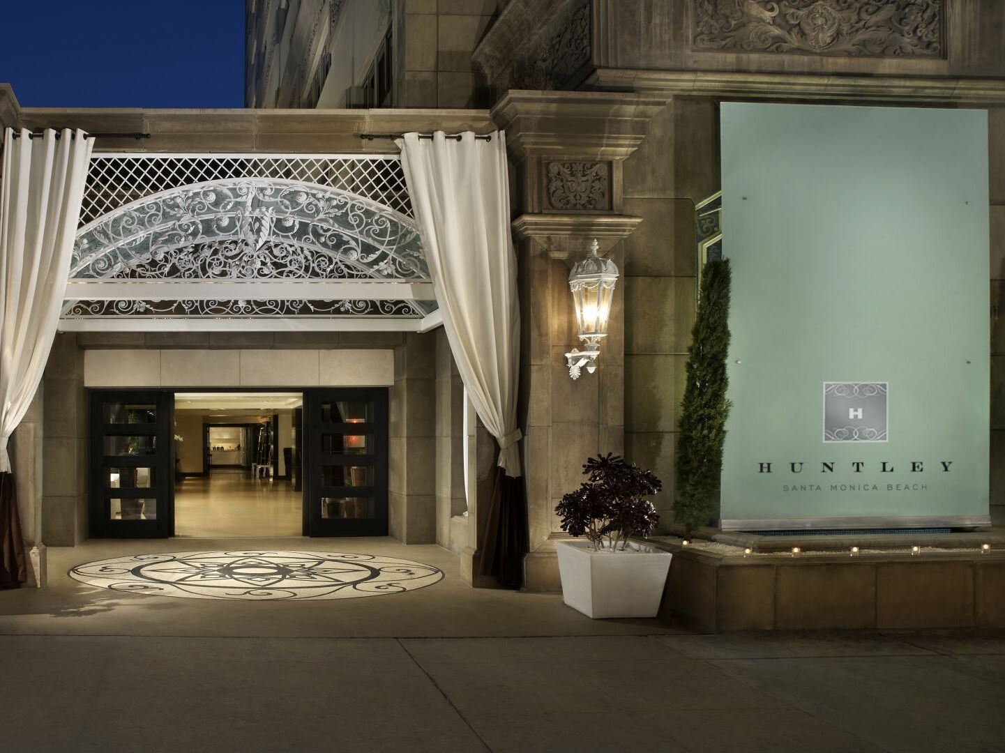 Picture of The Huntley Hotel Santa Monica Beach