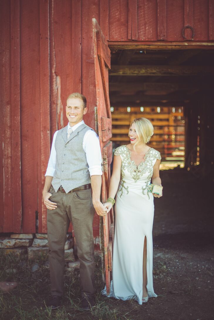 Instead of sending their gifts to each other's rooms before the wedding ceremony, Kelsey and Joey did a gift exchange in person. But they wanted to keep with tradition, so the first time Joey saw Kelsey was when she was walking down the aisle. Standing in front of the red barn door, Kelsey gave Joey a silver watch with a brown leather band that he wore on the wedding day.