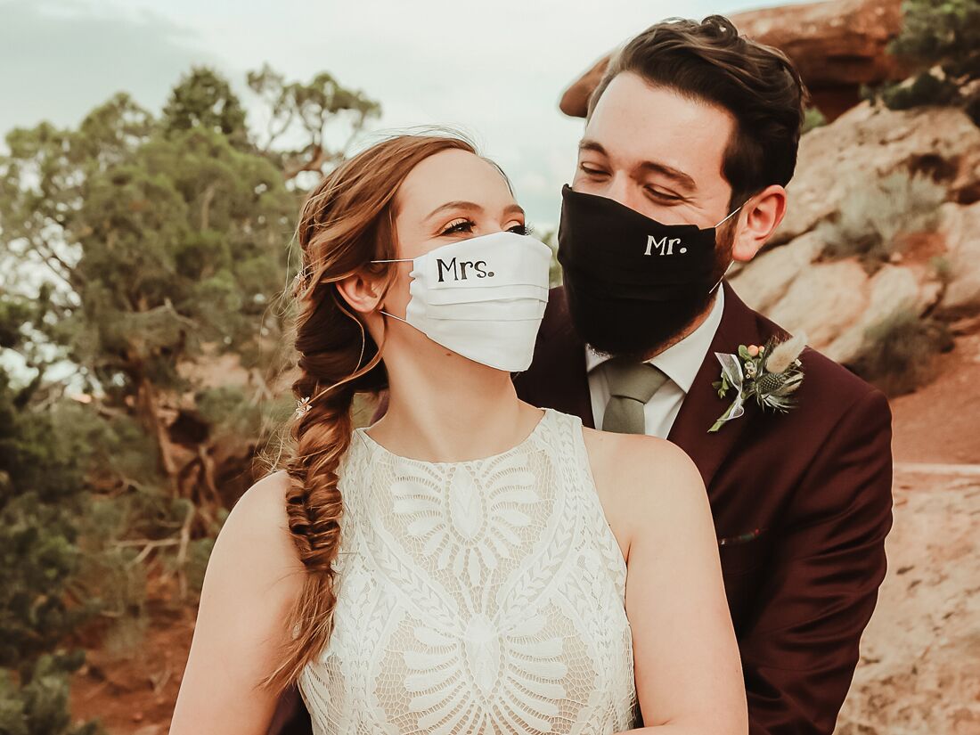 24 Wedding Masks &amp; Face Coverings That Will Look Good in Photos