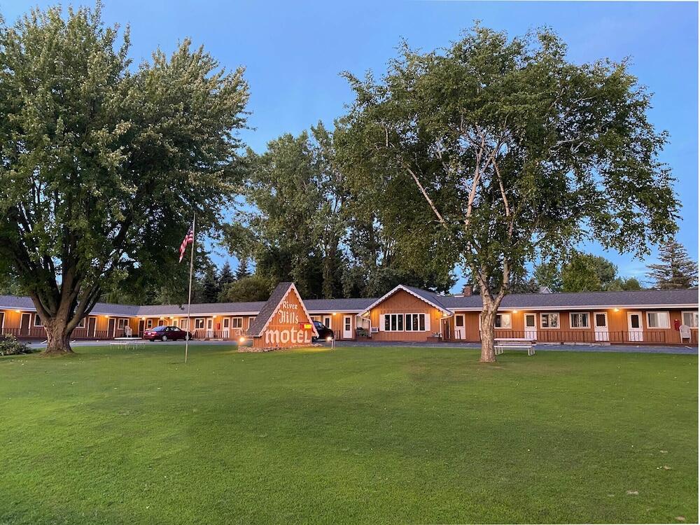 Picture of The River Hills Motel - Algoma, WI - Near Door County