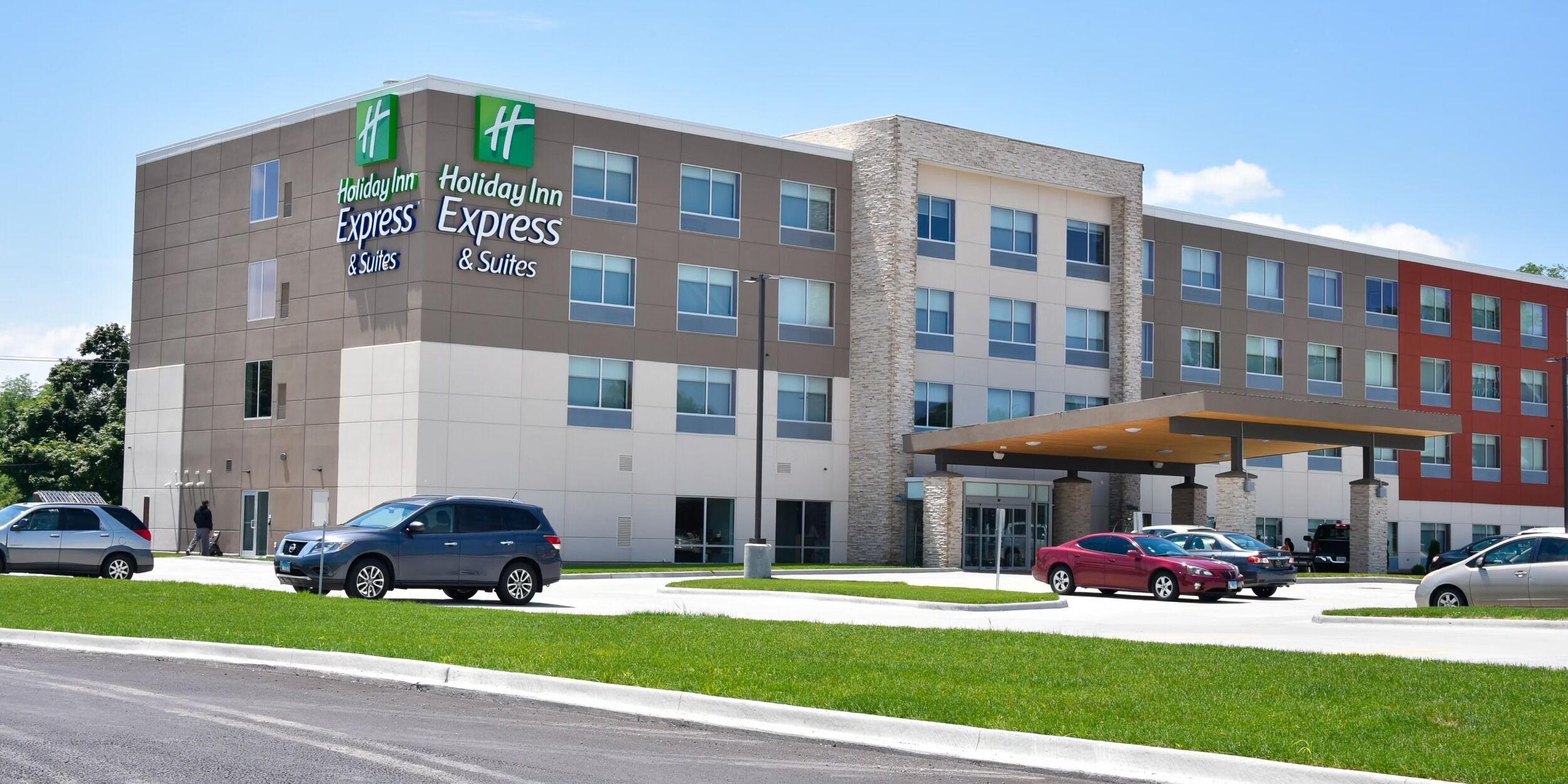 Picture of Holiday Inn Express & Suites Bensenville - O'Hare by IHG