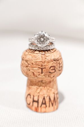 Round Cut Diamond Wedding Ring