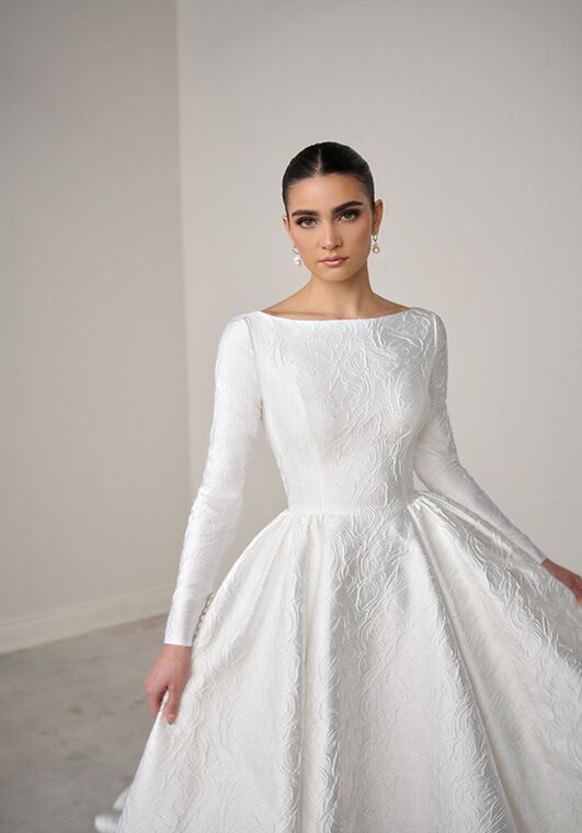Justin Alexander Signature Calista Ball Gown Wedding Dress - 6