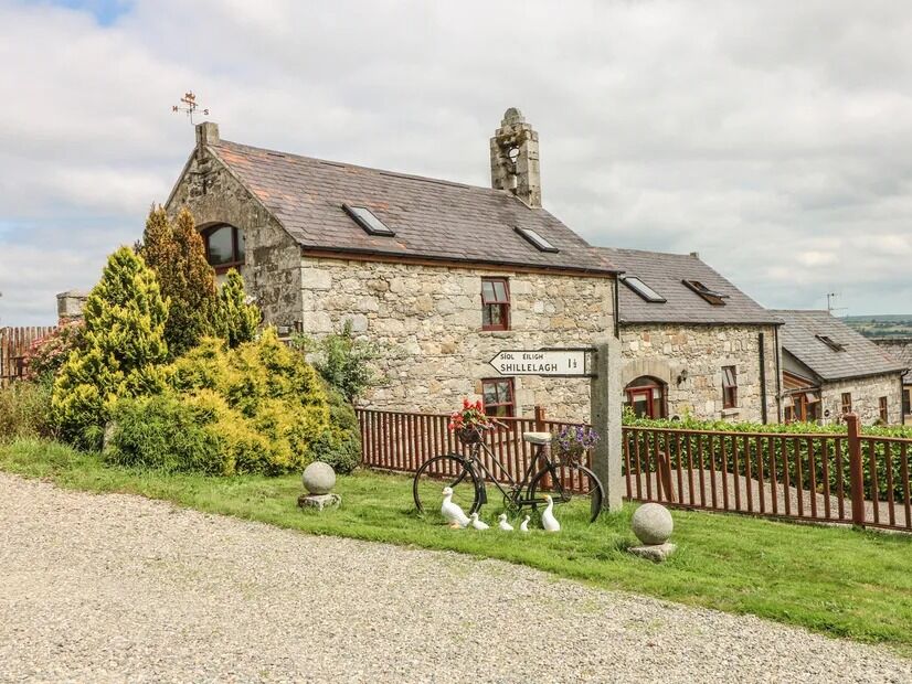 Picture of Minmore Mews,