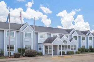 Picture of Microtel Inn by Wyndham Broken Bow