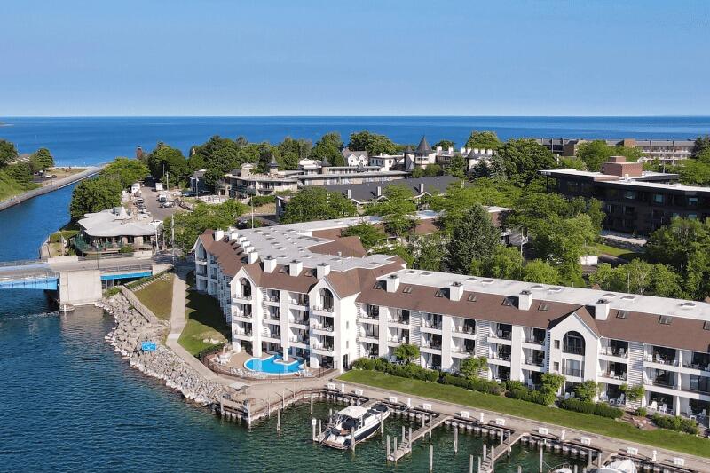 Picture of Edgewater Inn