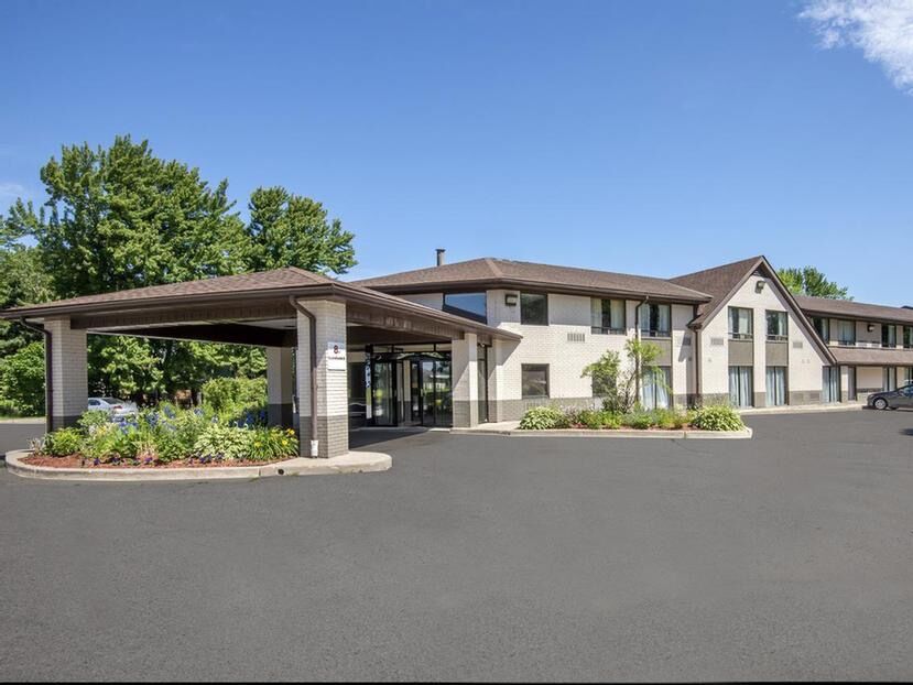 Picture of Comfort Inn Lakeshore