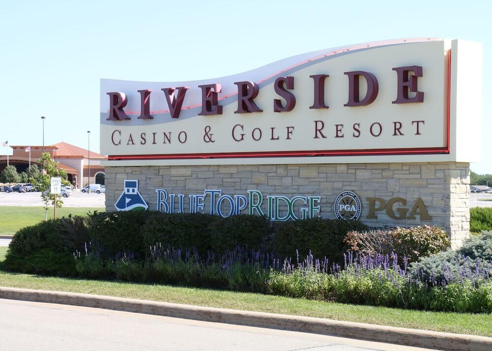 Picture of Riverside Casino & Golf Resort