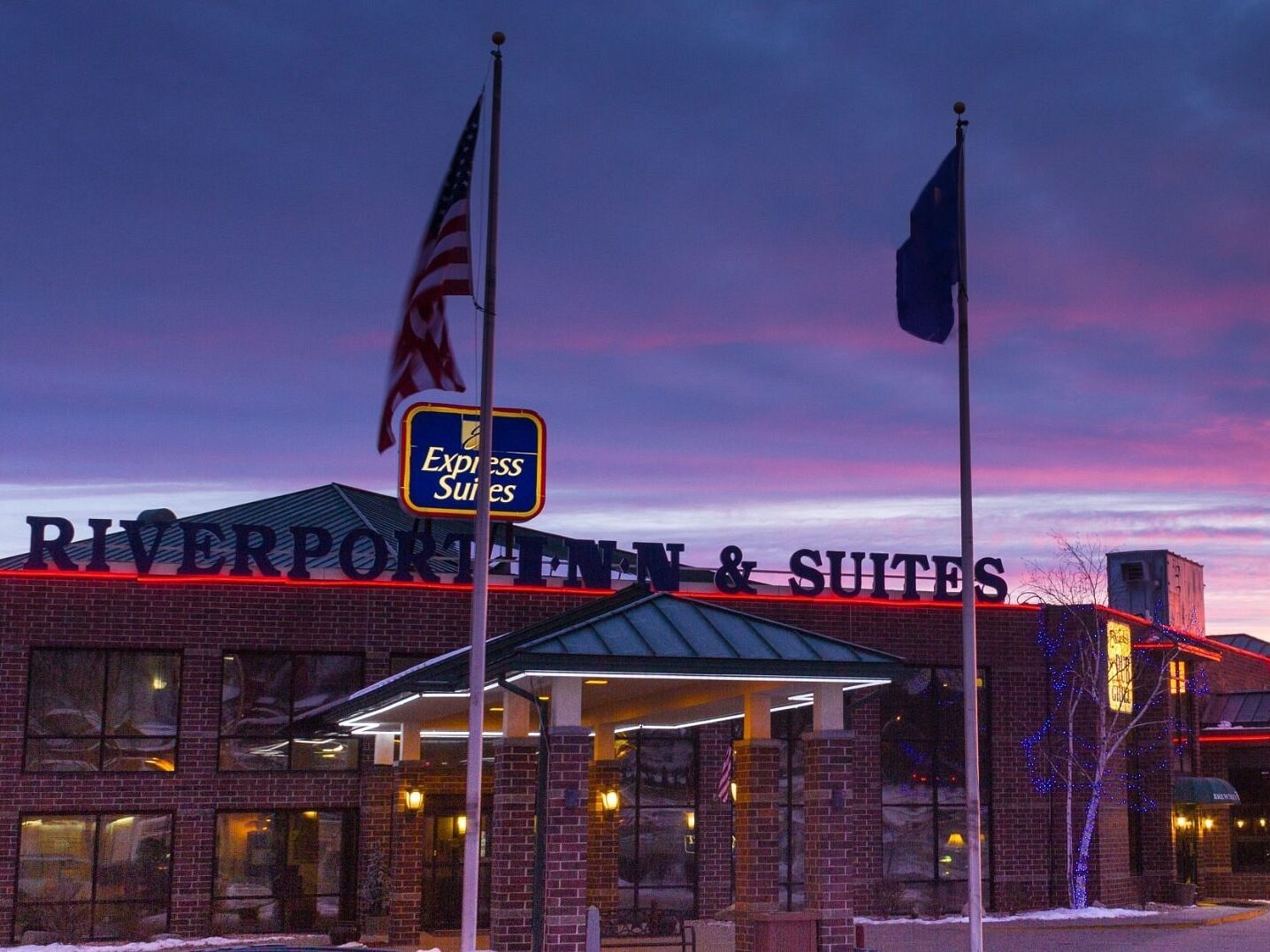 Picture of Express Suites Riverport- Conference and Event Center
