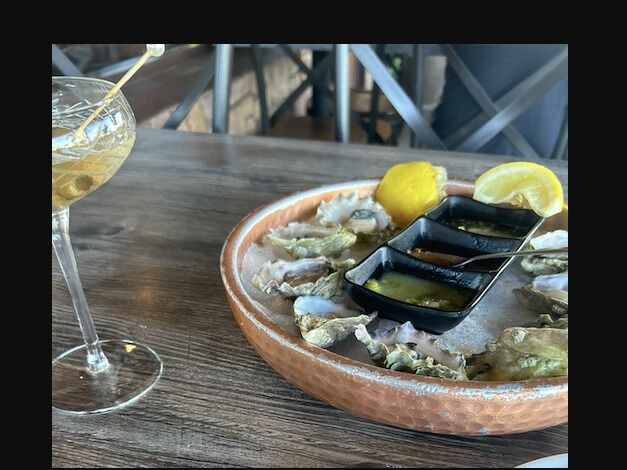 Picture of Oyster & Pearl Bar Restaurant