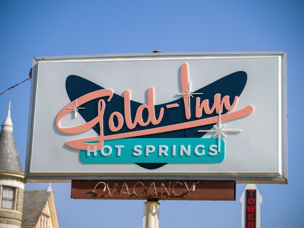 Picture of Gold Inn Hot Springs