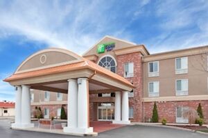 Picture of Holiday Inn Express & Suites Farmington an IHG Hotel