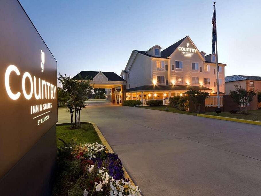 Picture of Country Inn & Suites by Radisson, Covington, LA