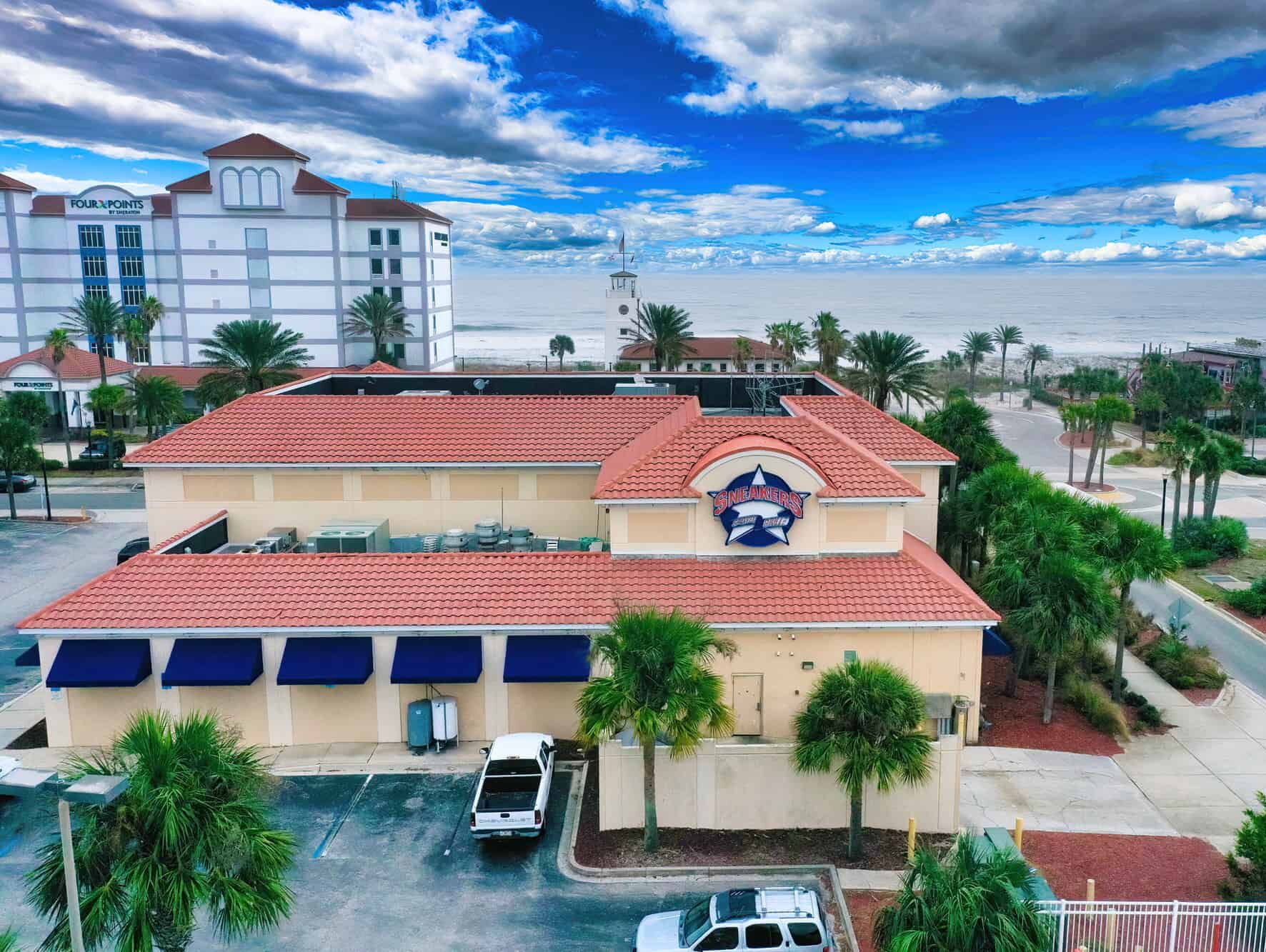 Picture of Sneakers Sports Grille
