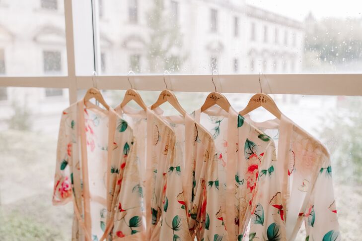 Cream Flower Robes for Bridesmaids