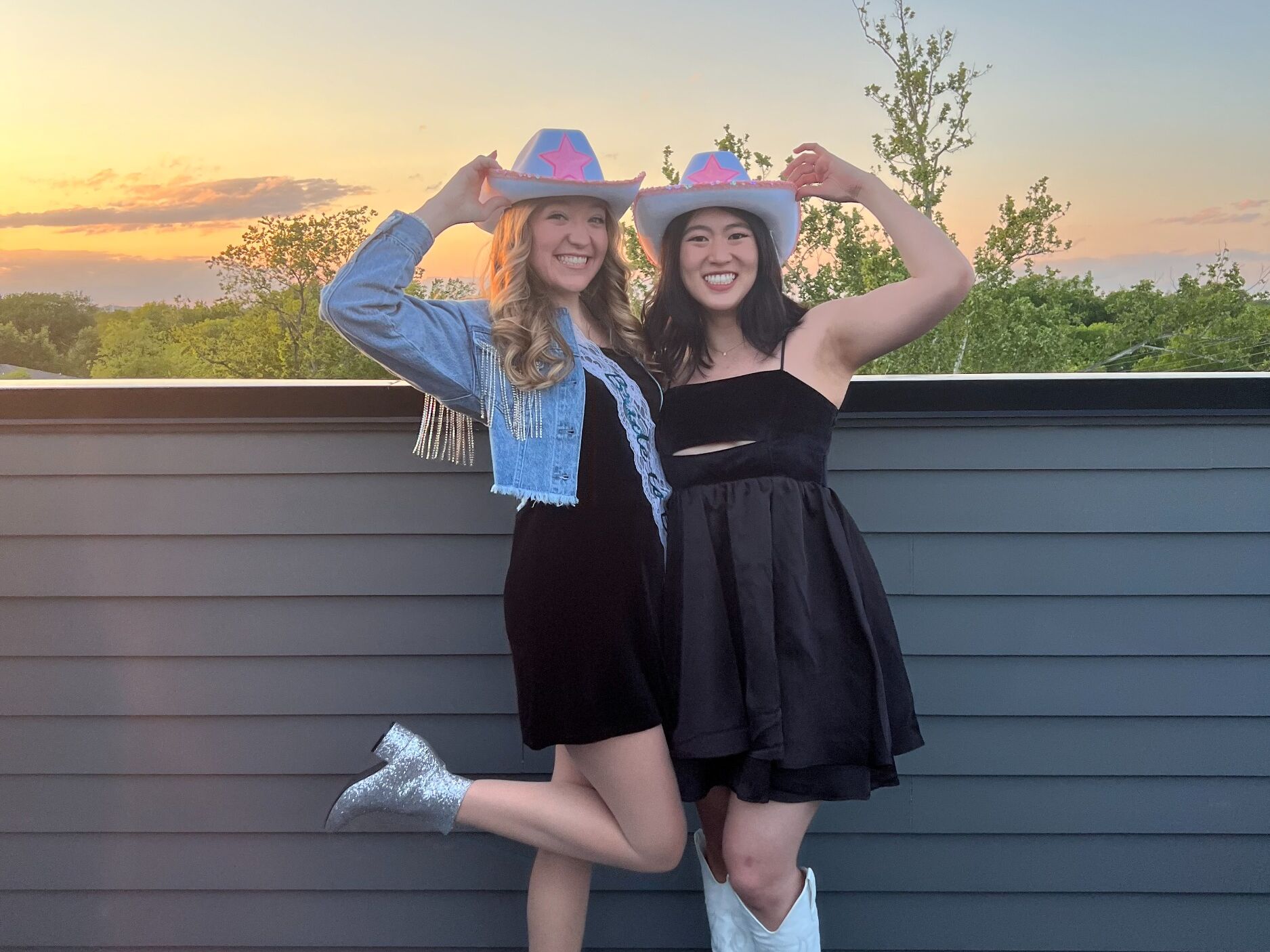 Picture of joanna + corinne