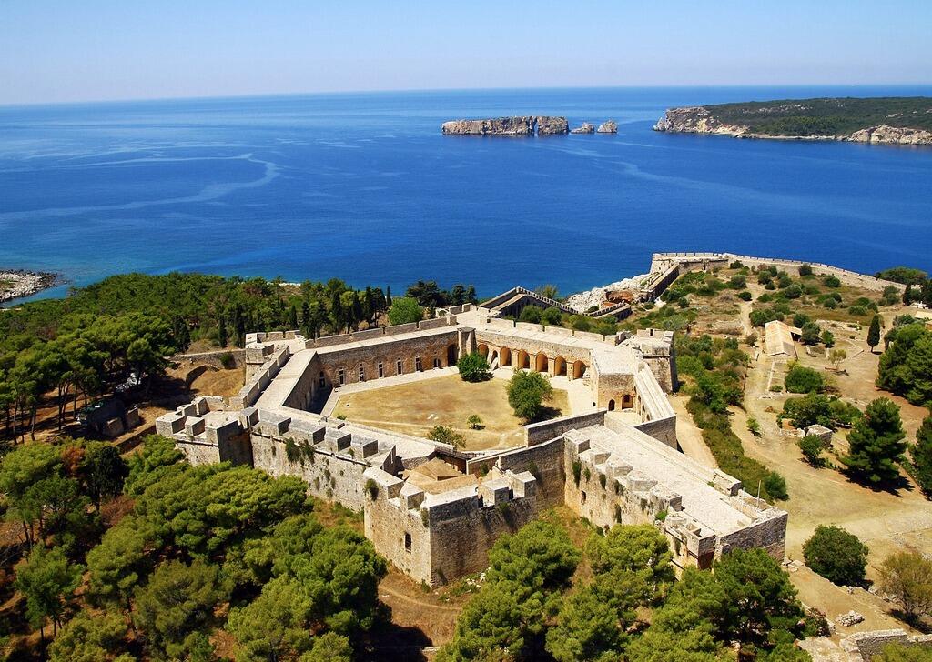 Picture of Discover the New Castle Fortress in Pylos