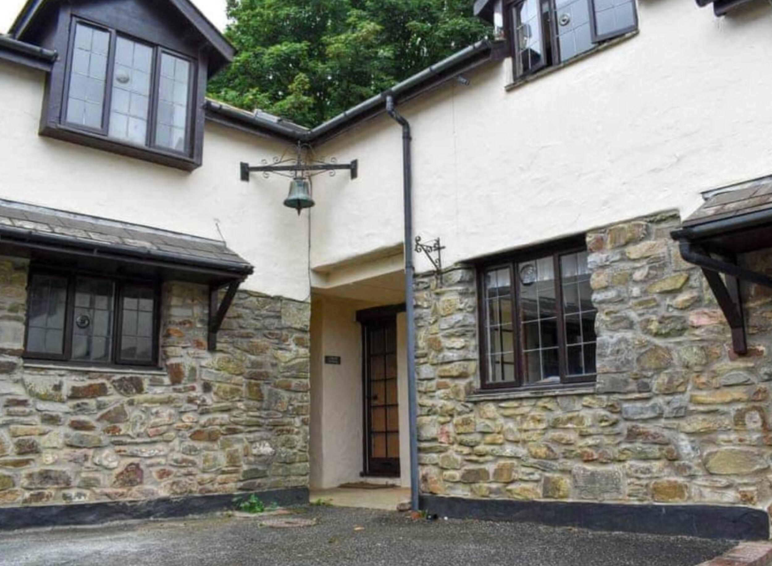 Picture of Ivory Cottage for 4 - Short gallop to Buttercombe