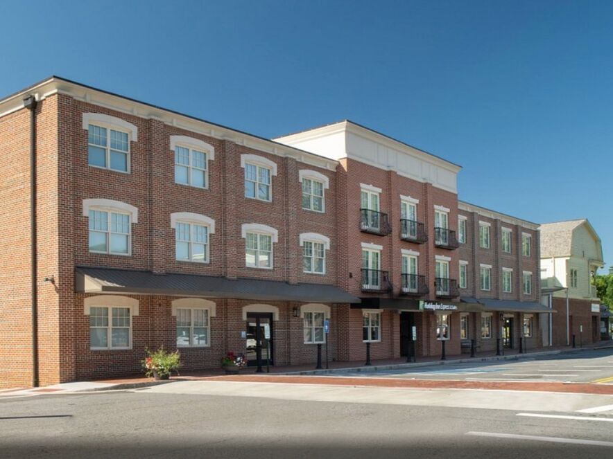 Picture of Holiday Inn Express & Suites Dahlonega - University Area, an IHG Hotel