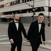 A Modern Black-and-White Wedding in Downtown Kansas City at Magnolia Venue and Urban Garden