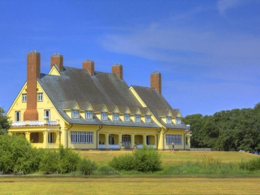 Picture of Whalehead Club