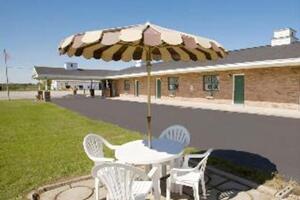 Picture of AMERICAN Inn STURGIS