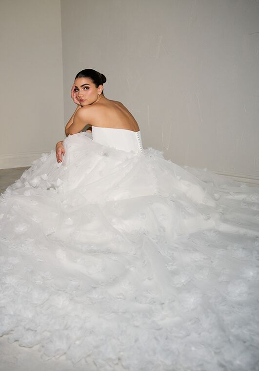Justin Alexander Signature Ornella Ball Gown Wedding Dress - 5