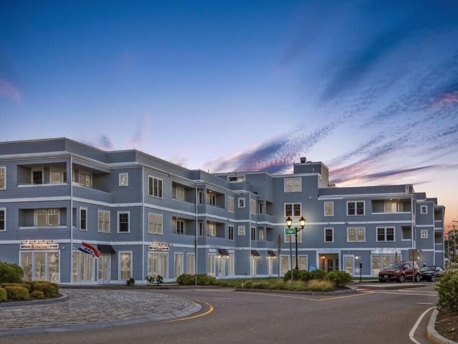 Picture of Harbourtown Suites