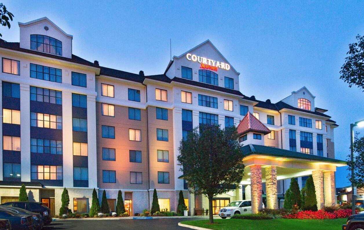 Picture of Courtyard by Marriott Long Island MacArthur Airport