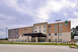 Picture of Holiday Inn Express&Suites Ottumwa an IHG Hotel