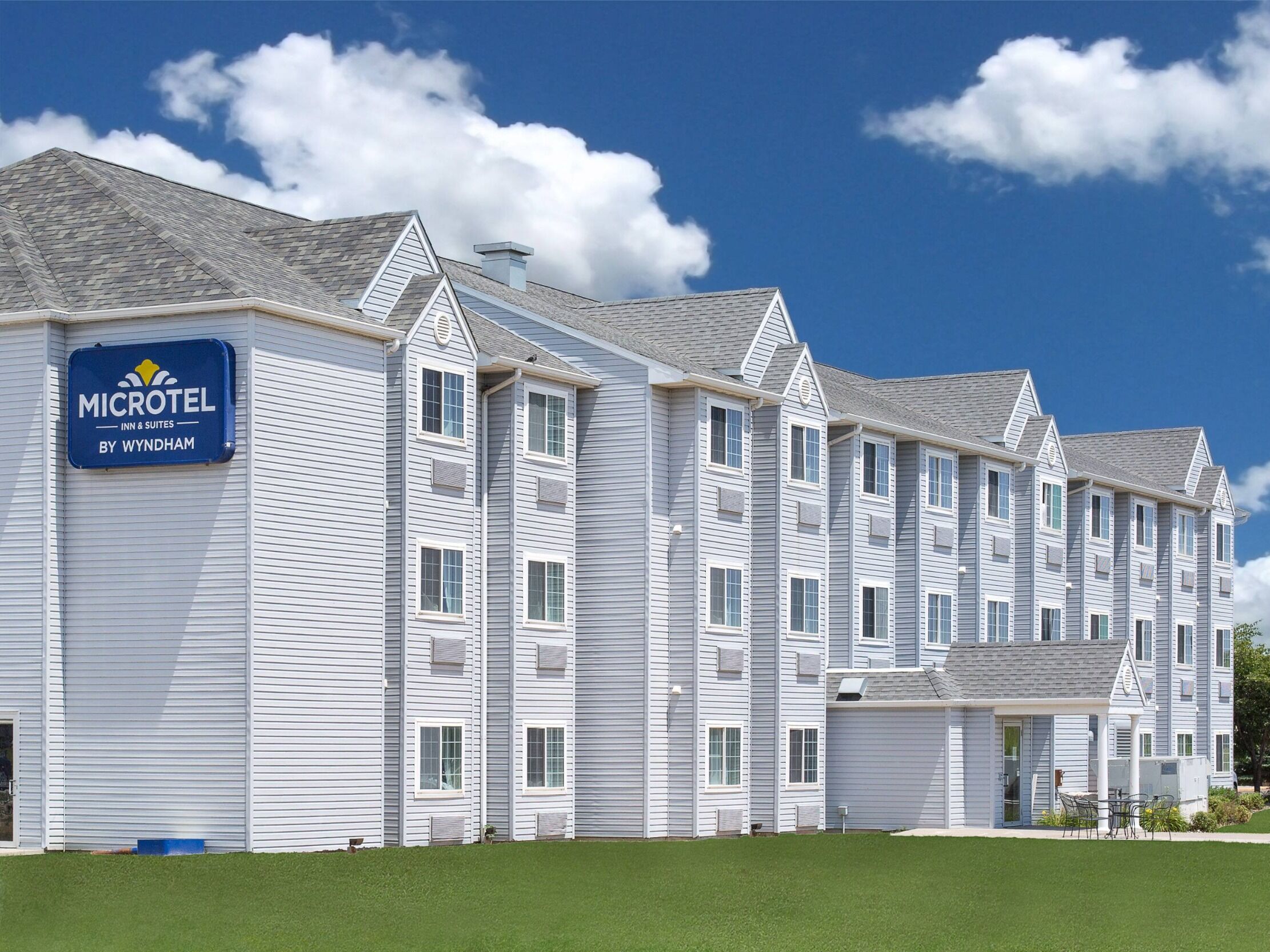 Picture of Microtel Inn & Suites by Wyndham Ames