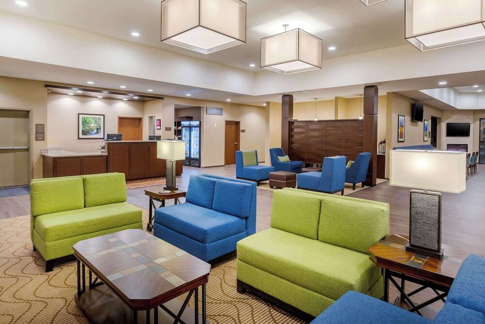Picture of Comfort Suites Burlington near I-5