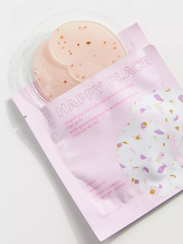 Aromatherapy eye gels bridesmaid gift idea