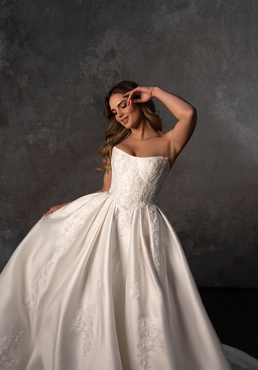 Essense of Australia D4265 Ball Gown Wedding Dress - 6
