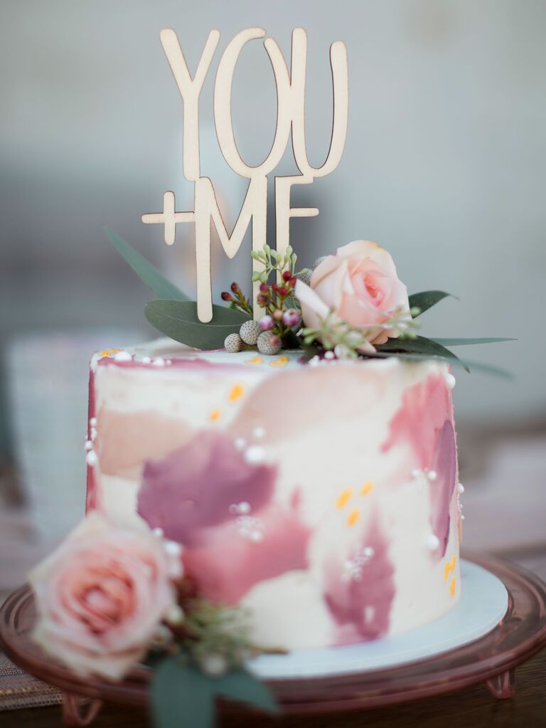 One-tier bridal shower cake with 