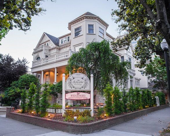 Picture of Sterling Hotel