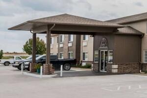 Picture of Super 8 by Wyndham Gardner