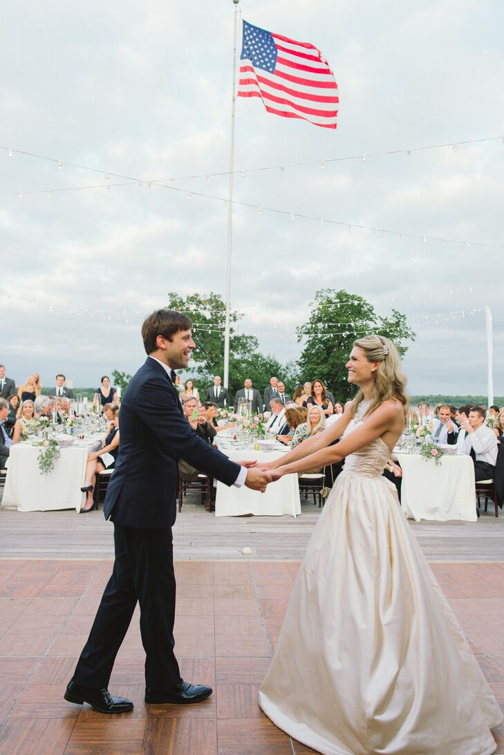 “My dog has the nickname ‘Best Puppy,’ or ‘BP’ for short, and when Nick and I were dating, the joke was that Peach called Nick ‘Best Boyfriend,’ or ‘BB’ for short,” says Katie. Therefore, the couple felt it was appropriate for the name of their first dance song to be “You Are The Best Thing” by Ray LaMontagne.