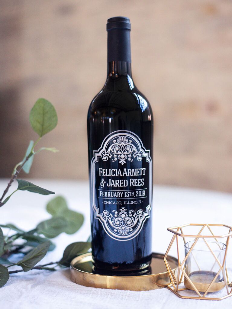 Mano's Wine etched wine bottle for thoughtful parent gift at the wedding