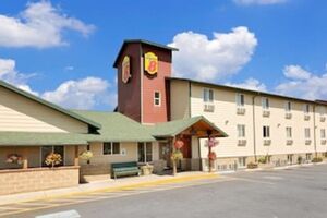 Picture of Super 8 by Wyndham Belgrade / Bozeman Airport